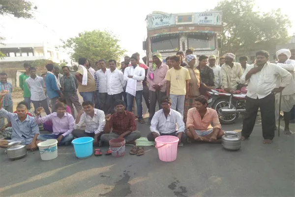 Drinking Water Problem Nizamabad In Banswada - Sakshi