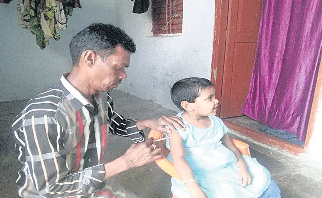 Five Years Girl Suffering With Diabetes - Sakshi