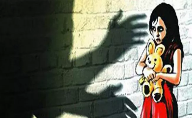 3 year old Girl raped And Locked Inside Box In Utter Pradesh - Sakshi