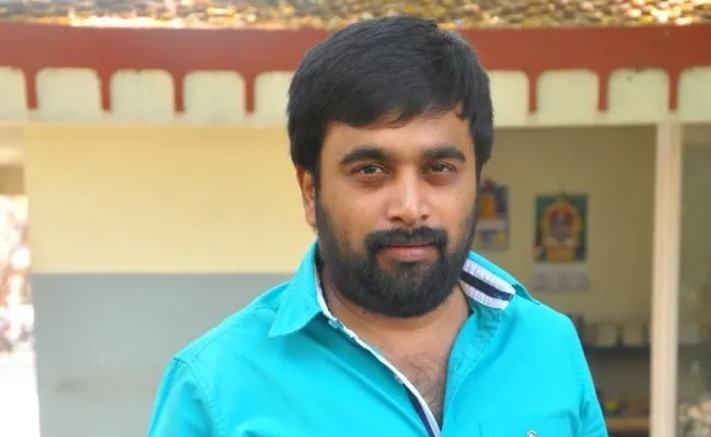 Sasikumar To Replace Bhagyaraj Classic Remake - Sakshi