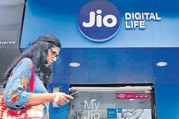 Saving Rs 65,000 Crore With jio - Sakshi