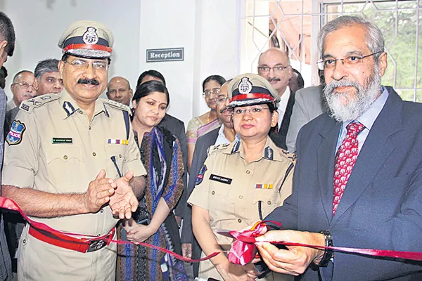 Child Friendly Court opened by Madan Bhimrao Lokakur  - Sakshi