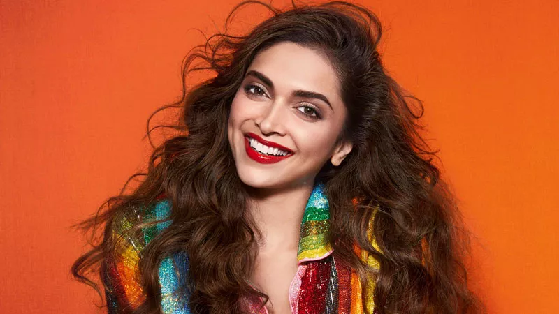 Deepika Padukone to explore film production - Sakshi