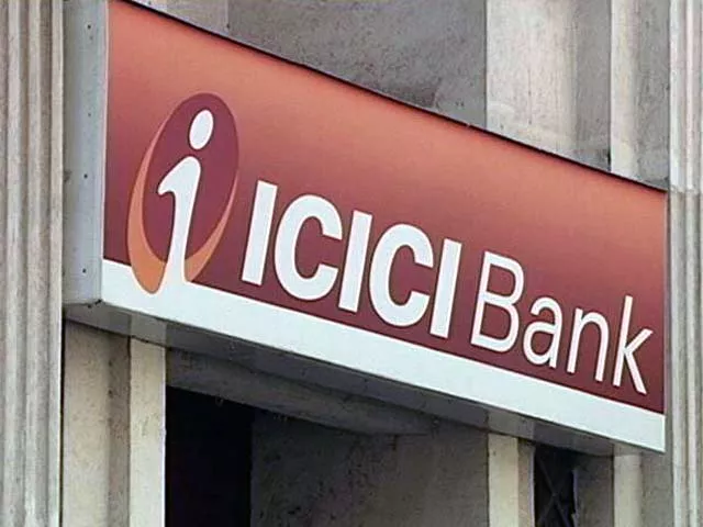 Allegations against ICICI Bank pose reputational risk: Fitch - Sakshi