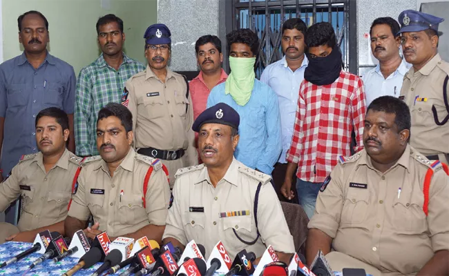 Woman Relatives Murdered On North Indian His Miss Behave - Sakshi