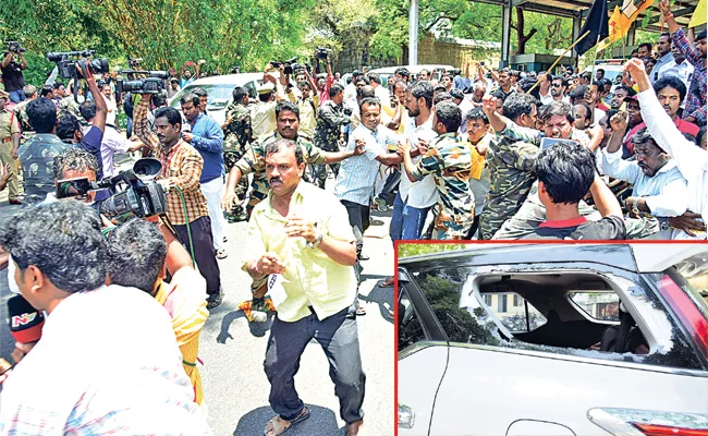 TDP Workers Pelted Stones On Amit Shah Convoy, Slogans Go Back - Sakshi