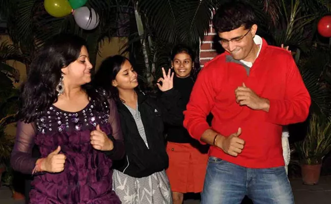 Sourav Ganguly Dancing Video Viral - Sakshi