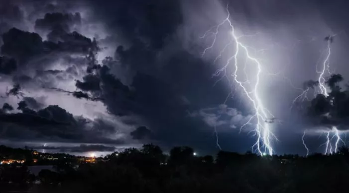 Thunderstorm in north India hill states on Sunday - Sakshi