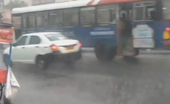 Cumulonimbus Clouds Caused Pre Monsoon In Telugu States - Sakshi