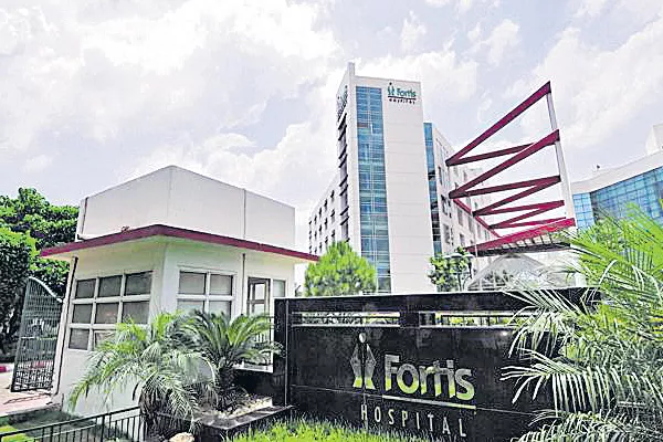 Manipal further sweetens offer for Fortis Healthcare - Sakshi