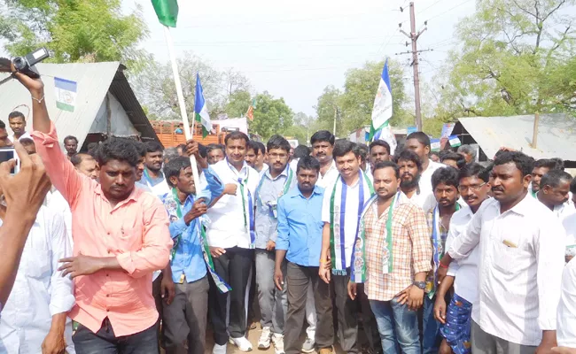 YSRCP Leader Sudheer Reddy Fires On minister Adi - Sakshi