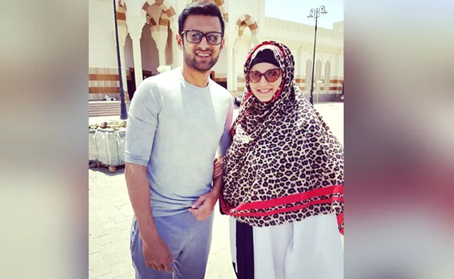 Sania And Shoaib Visited Umrah - Sakshi