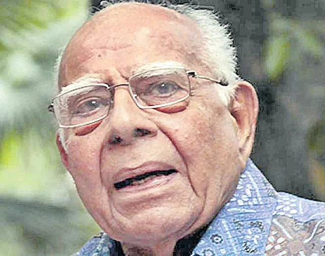 Ram Jethmalani moves SC against Karnataka governor’s decision inviting BJP to form govt - Sakshi