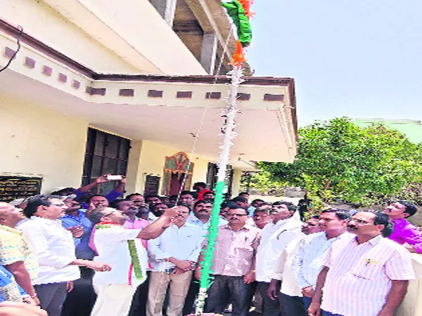 DCC President Naini Rajender Reddy Criticize On CM KCR - Sakshi