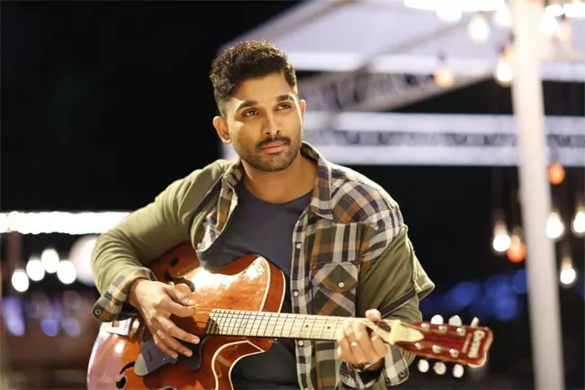 Naa Peru Surya Naa Illu India Special Show In AP And Telangana - Sakshi