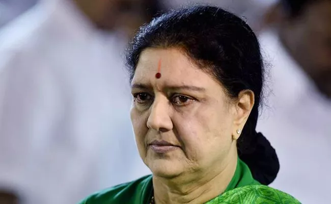 Sasikala Fires On Dhinakaran - Sakshi