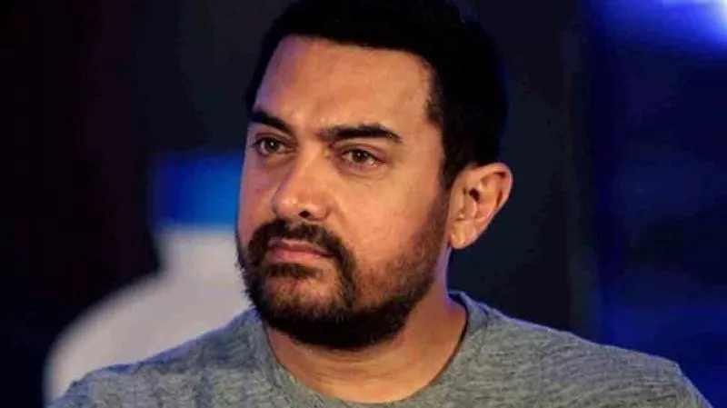 Aamir Khan Give up Rajkumar Hirani Film Sanju - Sakshi