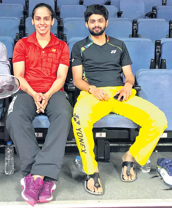 Saina Nehwal and HS Prannoy lead depleted Indian teams - Sakshi