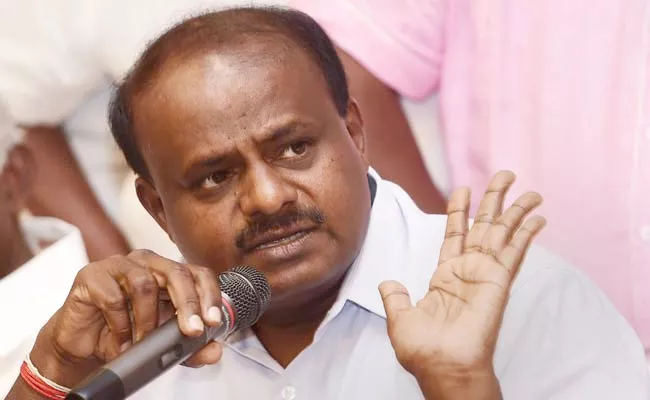 This is all fake news, says Kumaraswamy on reports of resentment - Sakshi