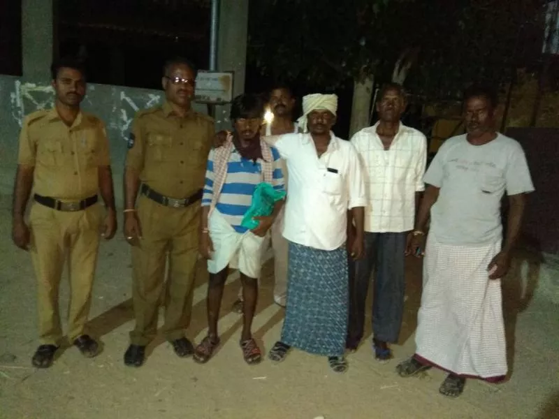 Villagers Handover The Unidentified Person To Police In Mahabubnagar - Sakshi