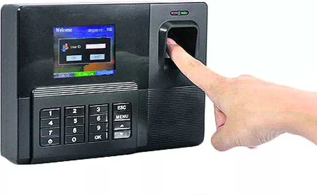 Biometric System In Government Schools In Telangana - Sakshi