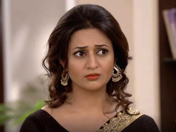 Divyanka Tripathi Has A Message For Her Fans - Sakshi