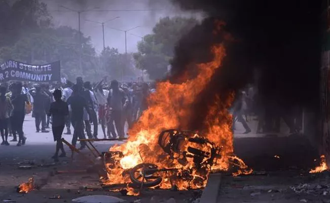 Petrol Bomb Attack On Thoothukudi Police Station - Sakshi