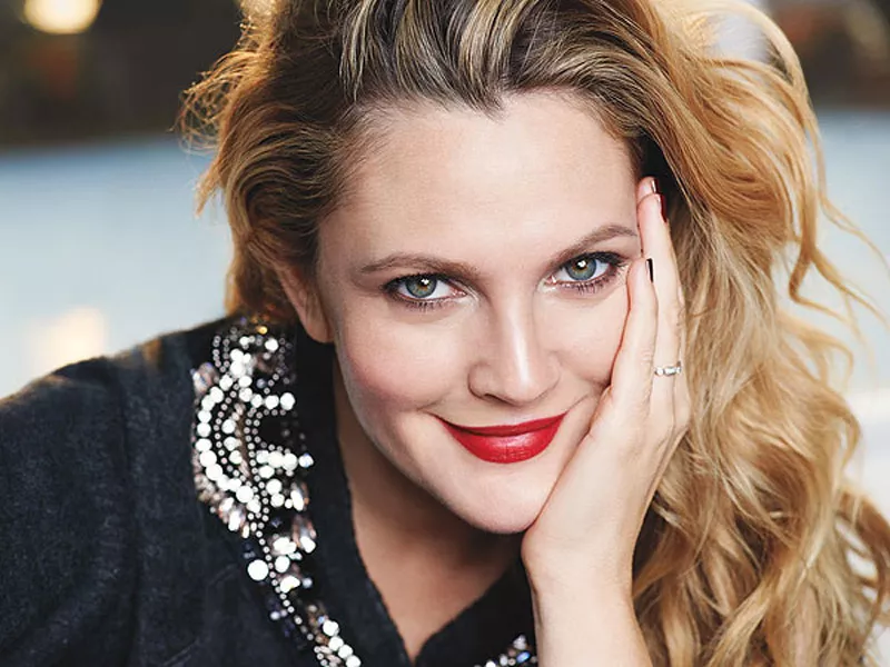 Drew Barrymore genius hack to get rid of red skin - Sakshi