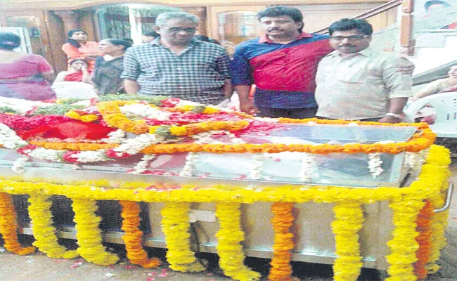 Rich tributes to Madala Ranga rao - Sakshi