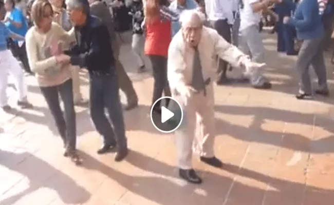 Mind Blowing Dance By Grandpa In Mumbai - Sakshi