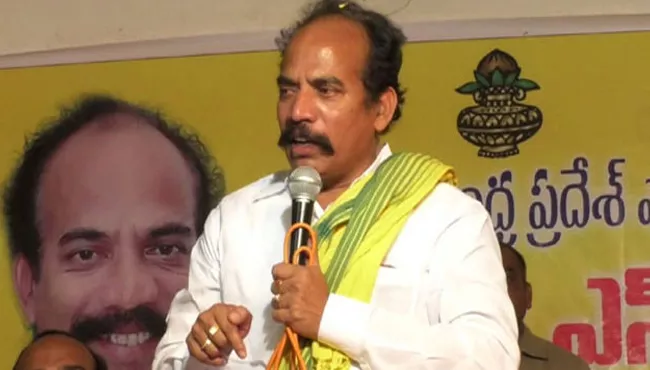 Minister K S Jawahar Fires On Motkupalli Narasimhulu - Sakshi