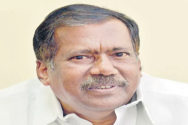 TRS Leader Chandhu Lal comments on Congress Bus Tour  - Sakshi