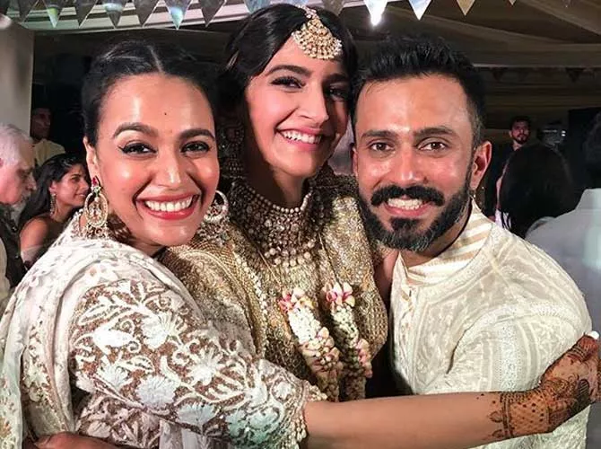 Sonam Kapoor Postponed Her Wedding For Swara Bhaskar - Sakshi