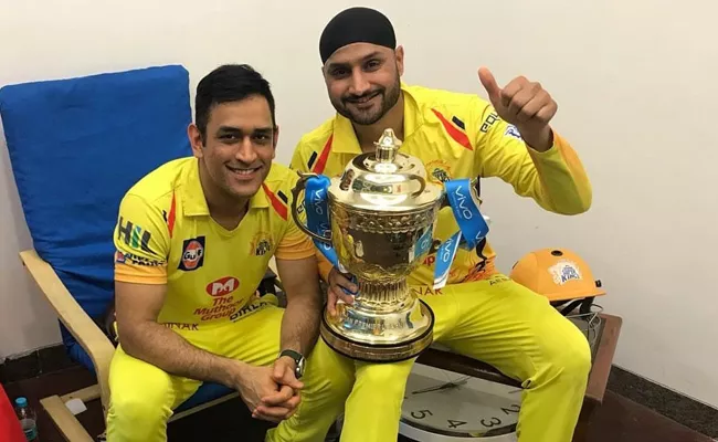 Harbhajan Singh Shares Sweet Memories With MS Dhoni - Sakshi