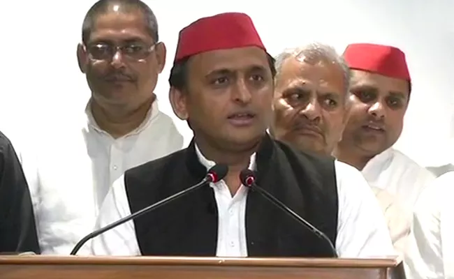 People give a befitting reply to the BJP, says Akhilesh Yadav - Sakshi