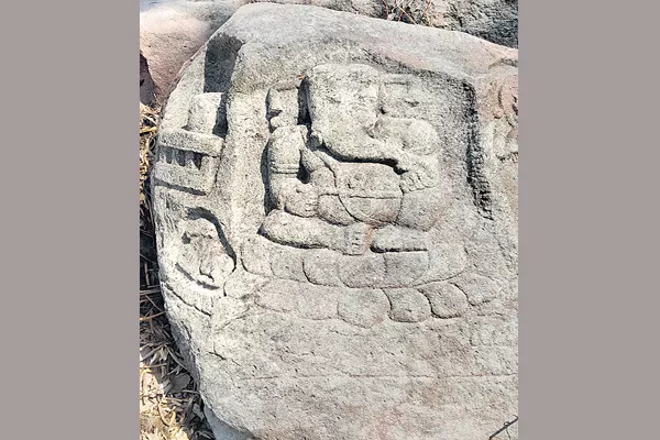 Ganapathi found in the Bhadrakali pond - Sakshi