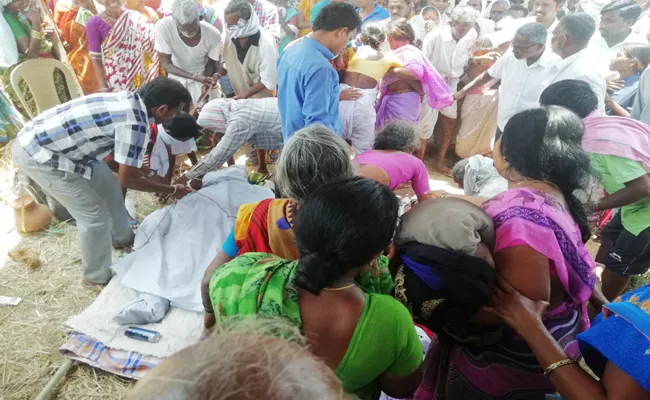 Jaina Village Cries With The Funerals Of Deads In Dharmapuri - Sakshi