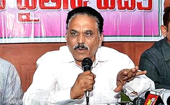 V Lakshmana Reddy  Fires on AP NGO Leader Ashok Babu - Sakshi