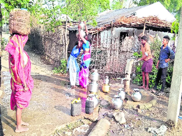 Tribal Villages Drinking Water Problems In Adilabad - Sakshi