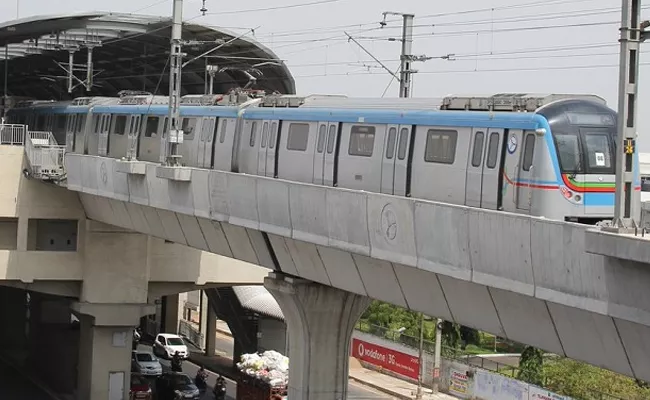 Special coach in Hyderabad Metro for women - Sakshi