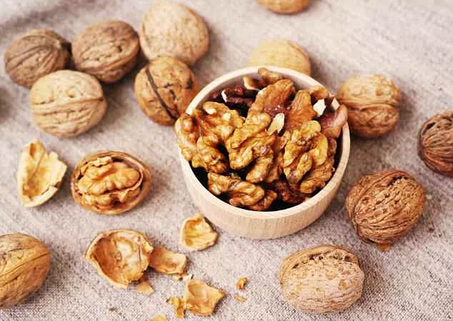 Eating Walnuts Daily May Prevent Heart Disease And Bowel Cancer  - Sakshi