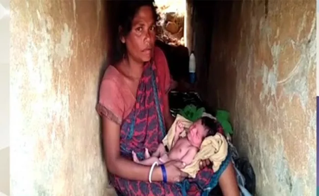 Woman Gives Birth Under Culvert In Odisha - Sakshi