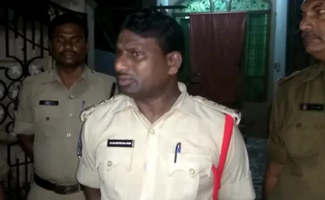 Mother Who Killed 2 Children in Guntur - Sakshi