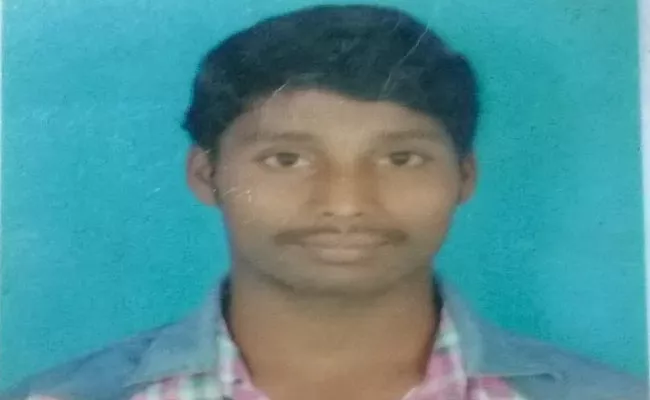 Man Died In Road Accident - Sakshi