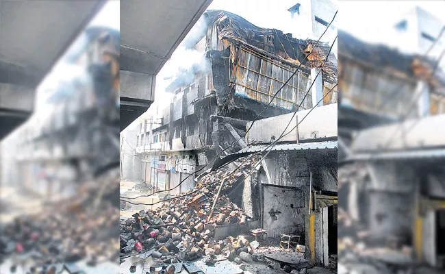 Fire Accidents In Ranigunj Hyderabad 2018 - Sakshi