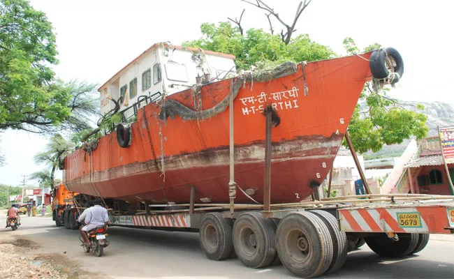 Steamer on lorry - Sakshi