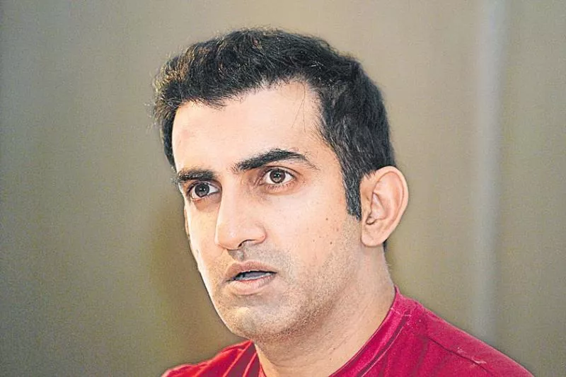 Gambhir lashes out at Chauhan, Bedi after outsider Saini India call-up - Sakshi