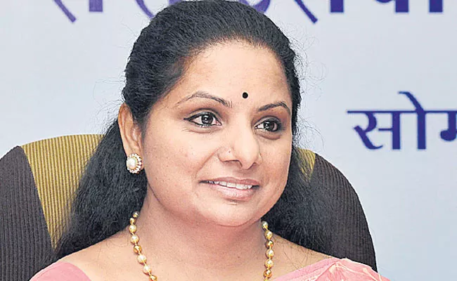 MP Kavitha Write Letter To Railway GM Vinod Kumar - Sakshi