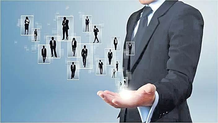  Hiring activity sees 11 pc rise in May: Naukri.com - Sakshi