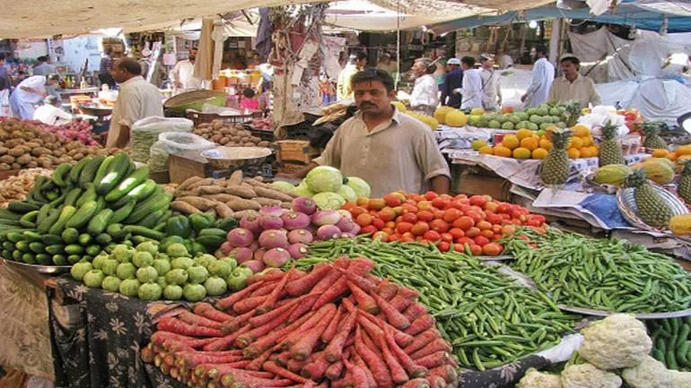 Wholesale inflation hits 5-month high at 4.43percent  in May - Sakshi